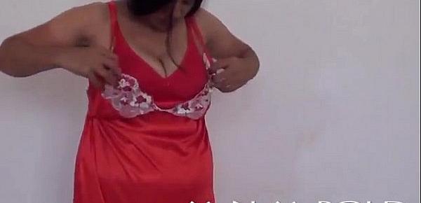  DESI HOT AND SEXY AUNTY CHANGES DRESS